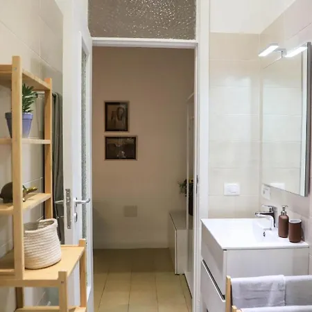 Le Scalette A Santa Chiara * Napoli