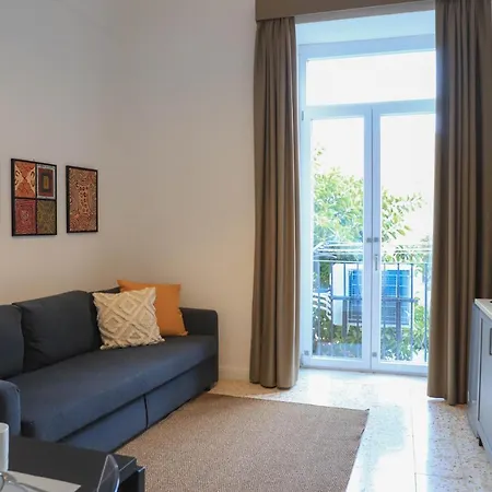 Le Scalette A Santa Chiara