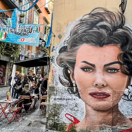 Le Scalette A Santa Chiara Napoli