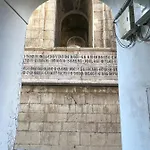 Apartment Le Scalette A Santa Chiara Naples